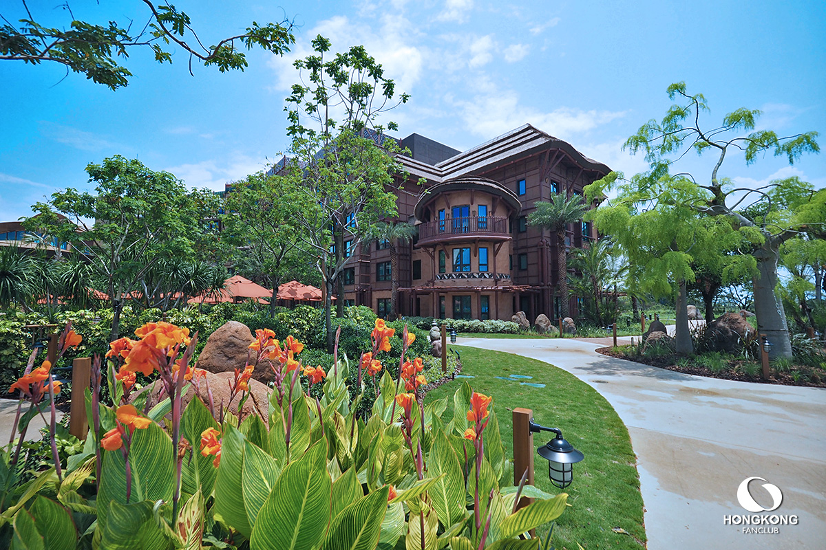 Disney Explorers Lodge